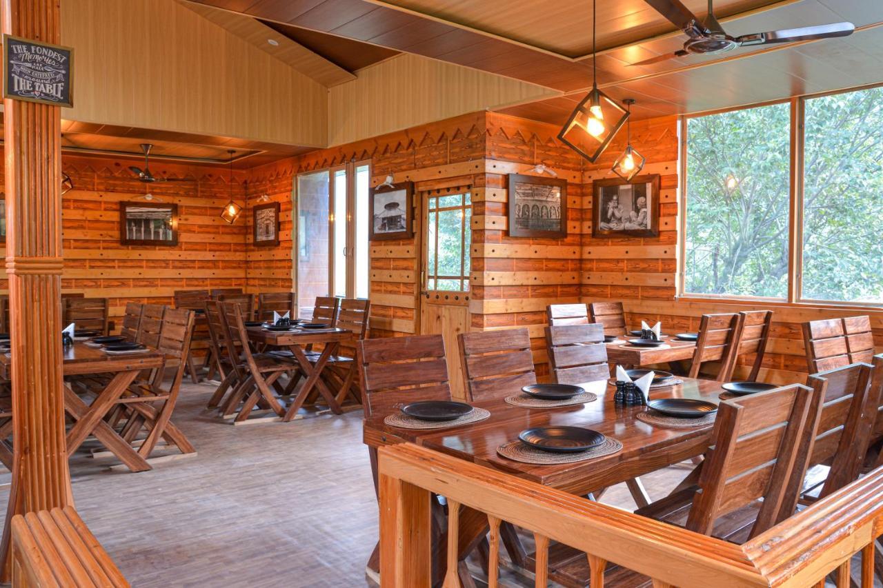 Tiger Fall Eco Resort チャクラタ エクステリア 写真