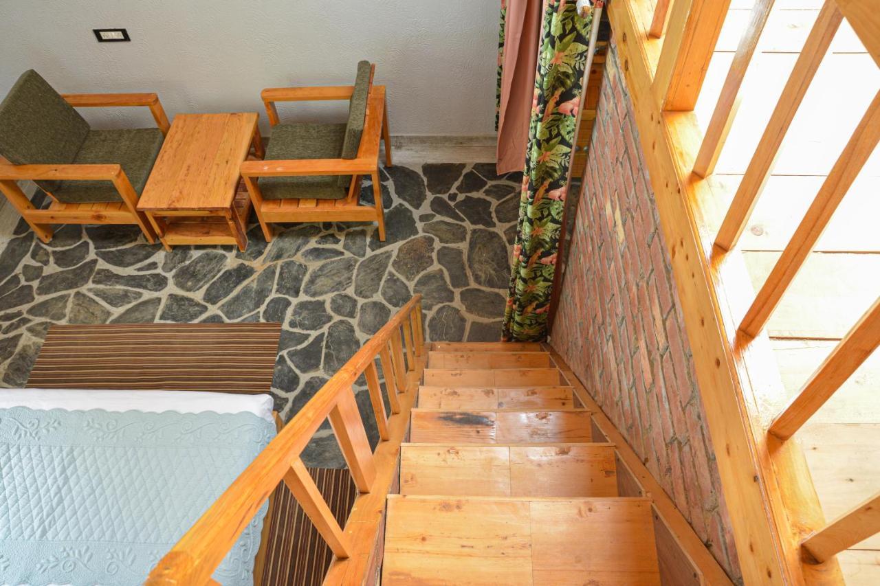 Tiger Fall Eco Resort チャクラタ エクステリア 写真