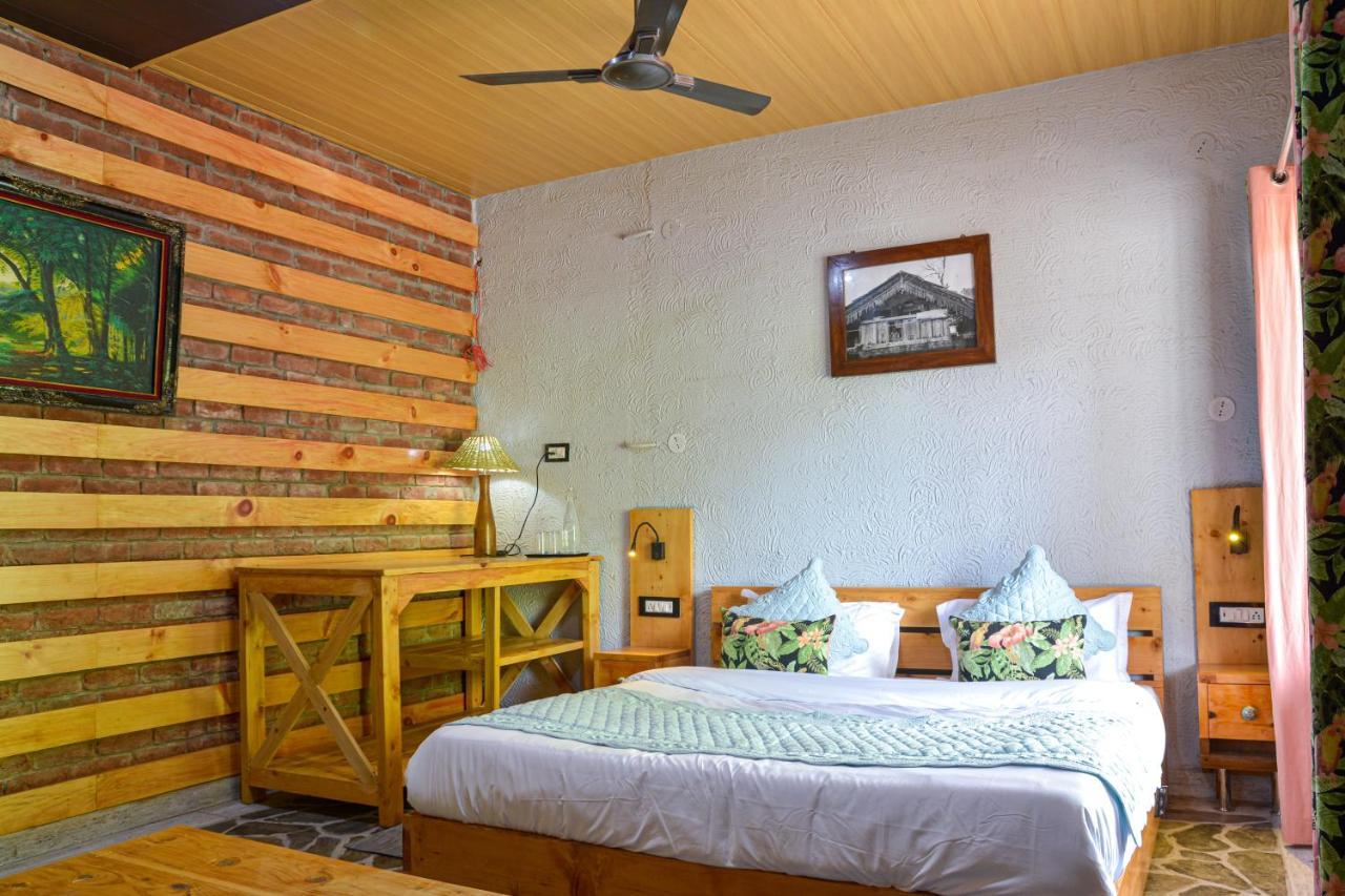Tiger Fall Eco Resort チャクラタ エクステリア 写真