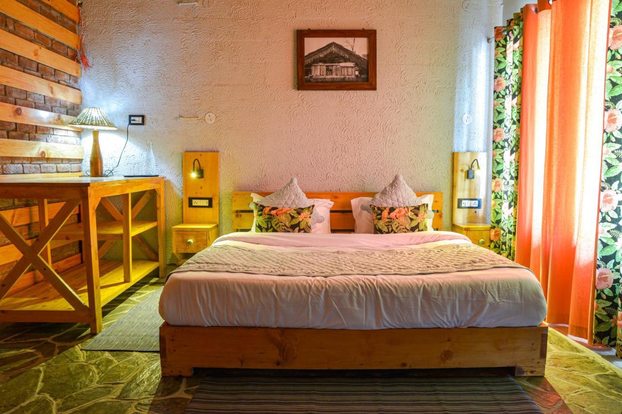Tiger Fall Eco Resort チャクラタ エクステリア 写真