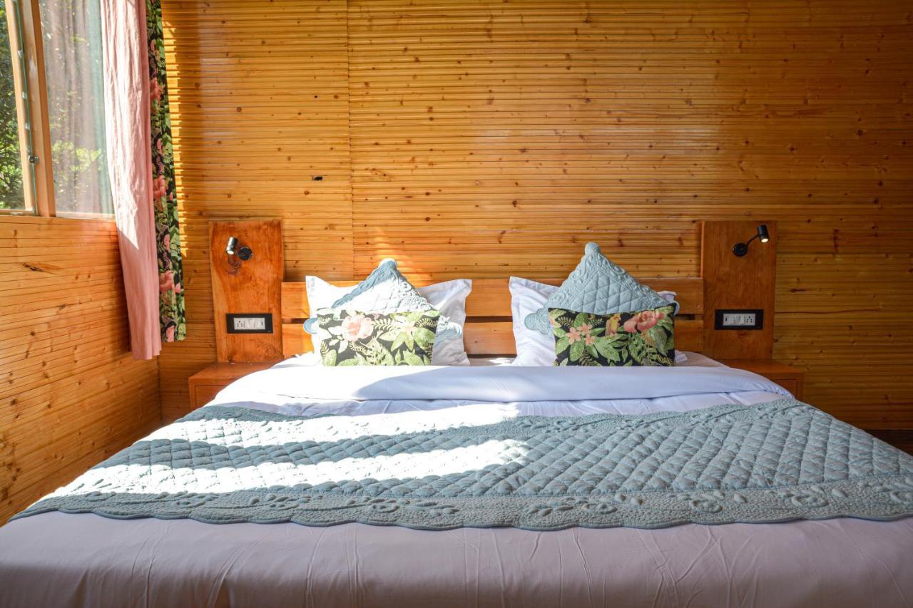 Tiger Fall Eco Resort チャクラタ エクステリア 写真