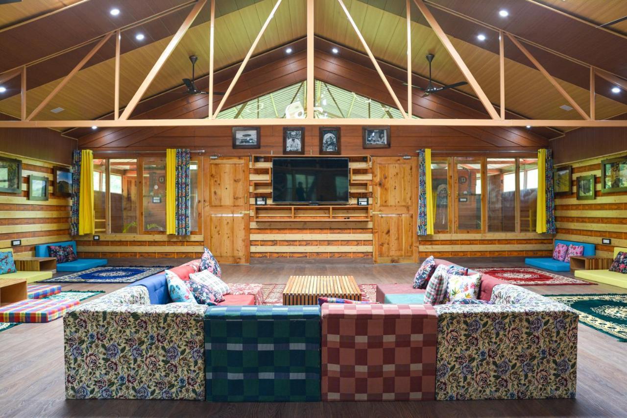 Tiger Fall Eco Resort チャクラタ エクステリア 写真