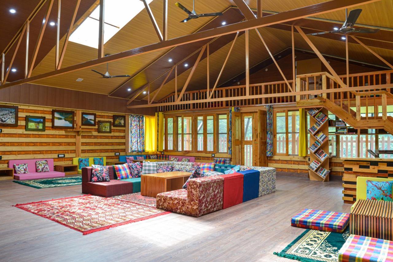 Tiger Fall Eco Resort チャクラタ エクステリア 写真