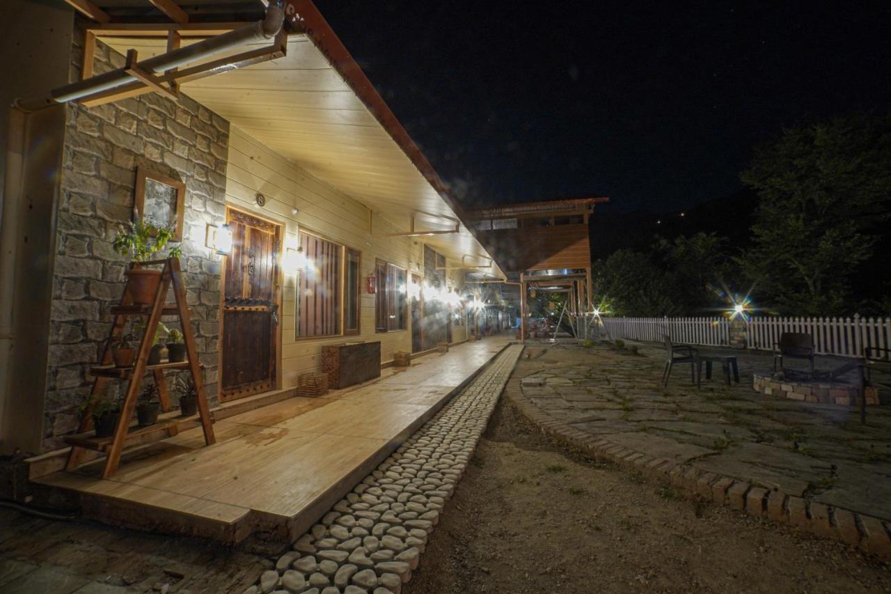 Tiger Fall Eco Resort チャクラタ エクステリア 写真