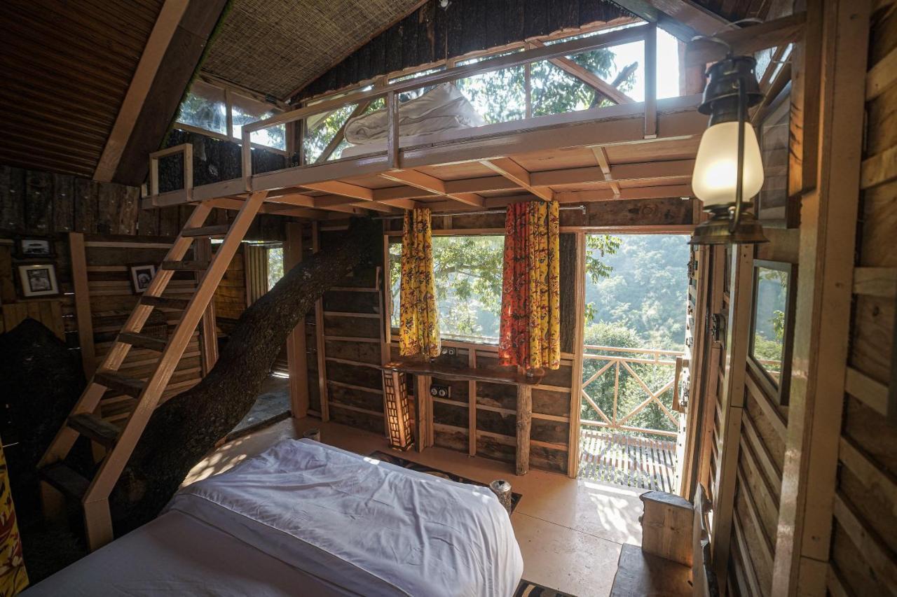Tiger Fall Eco Resort チャクラタ エクステリア 写真